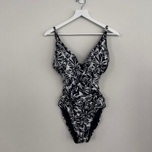 NWT Ellen Tracy One Piece Swimsuit Navy & White Size 10